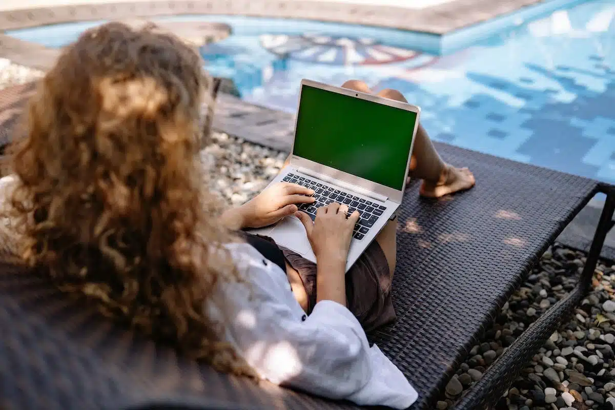 senior blogging